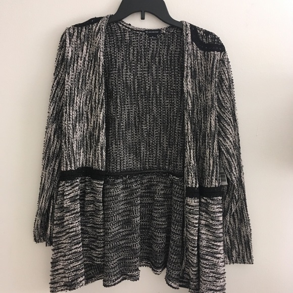 🆕 LAST ONE!! Cozy Sweater - Picture 3 of 7